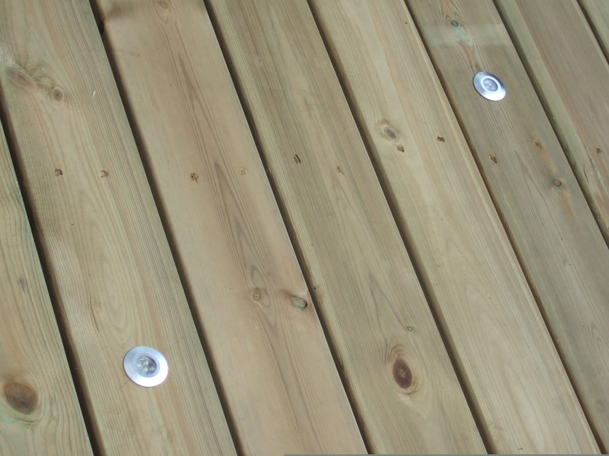 Low-maintenance composite decking in Colchester